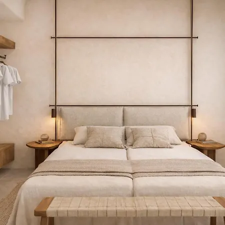 Neso - Stylish Poolside Escape For 6 In Appartamento *
