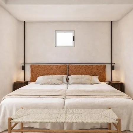 Neso - Stylish Poolside Escape For 6 In Lejlighed