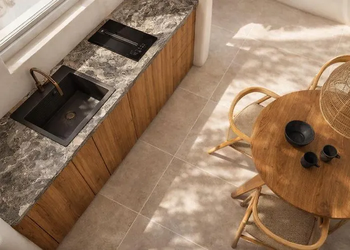 Lejlighed Neso - Stylish Poolside Escape For 6 In *